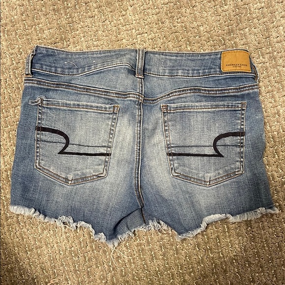 American Eagle Outfitters Blue Denim Women's Shorts - Picture 3 of 3